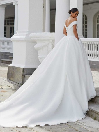 Pronovias #Farrah #0 default thumbnail