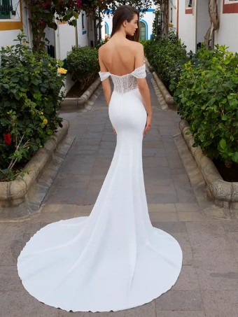 Love by Enzoani #Blanca #1 thumbnail