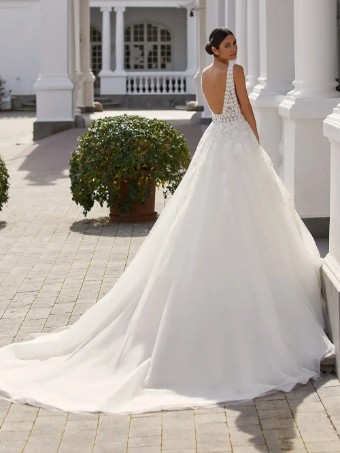 Pronovias #Elia #2 thumbnail
