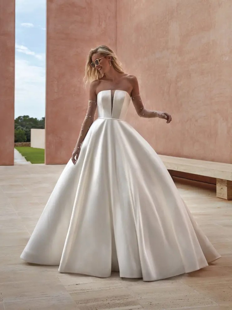 Pronovias #Ozen Default Thumbnail Image