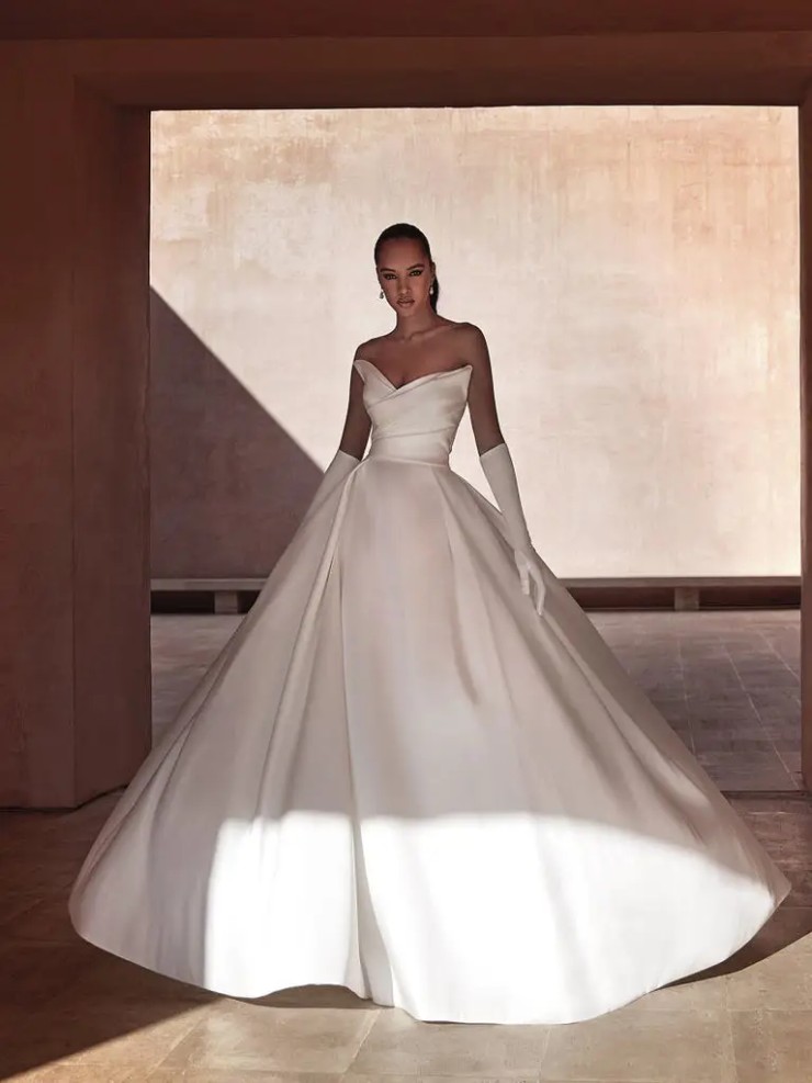 Pronovias #Landon Default Thumbnail Image